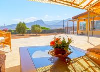 Finca auf 3.060 qm Grundstück in Agüimes